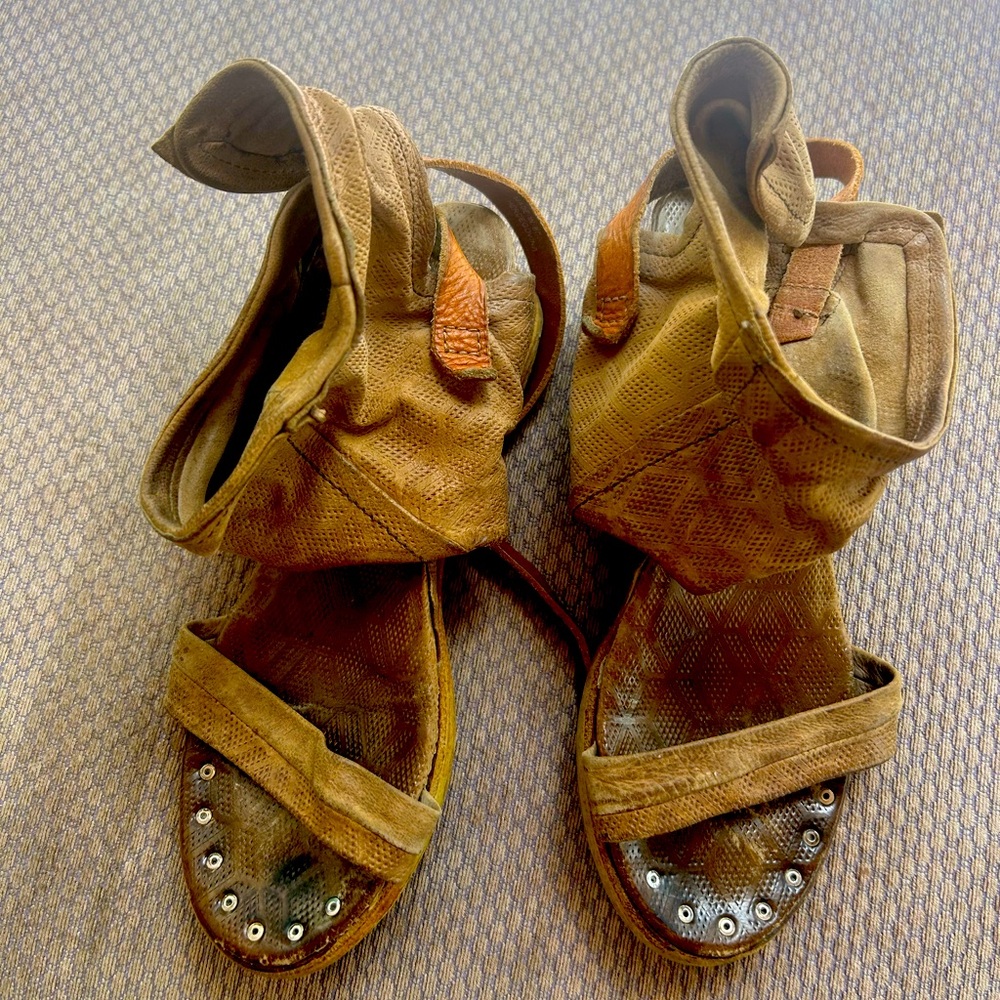 AS98 sandals